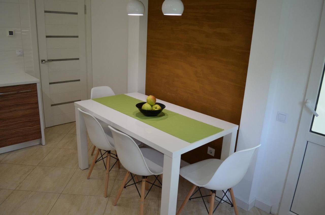 Apartment On Getmana Vigovskogo 49 Rivne Exterior foto